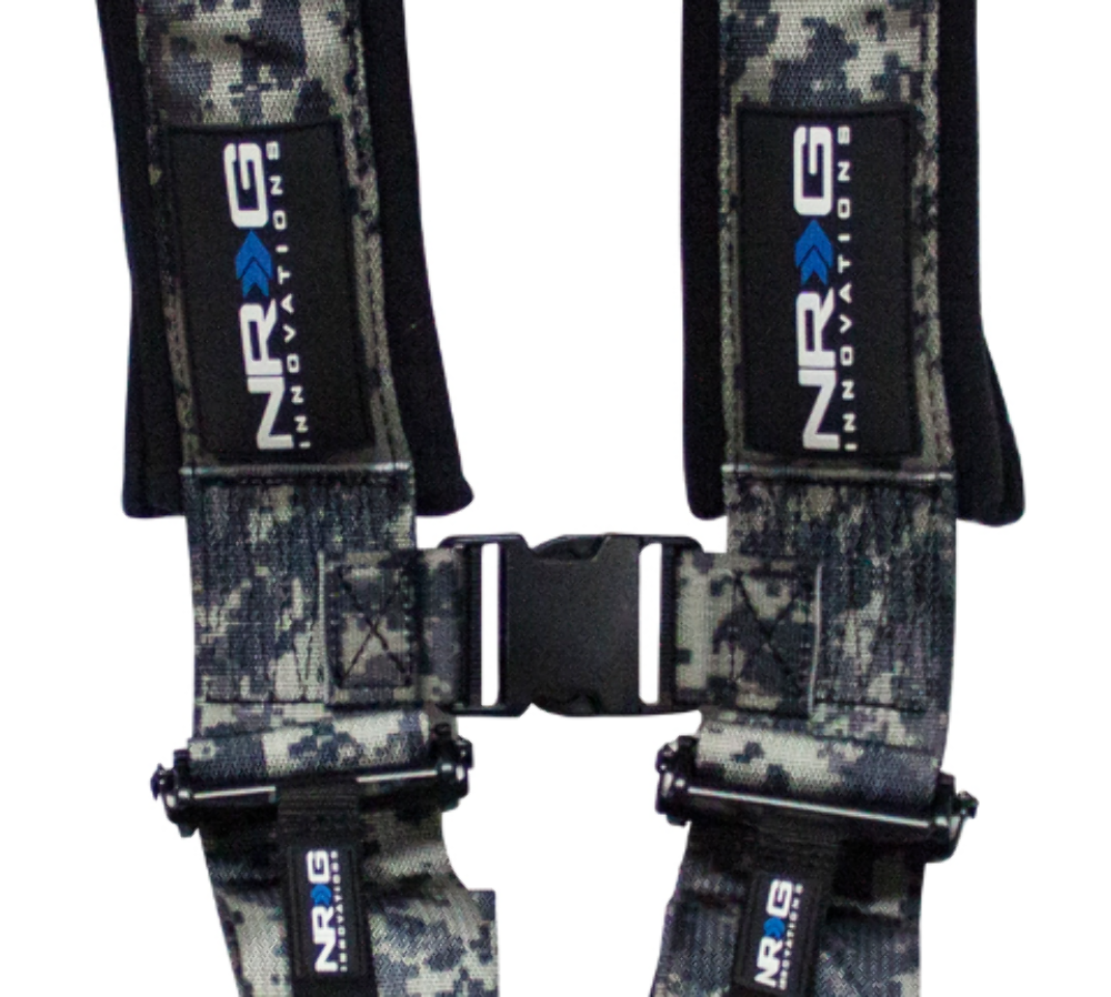 SFI 16.1 5pt 3 inch Seat Belt Harness / Latch Link - Digital Camo